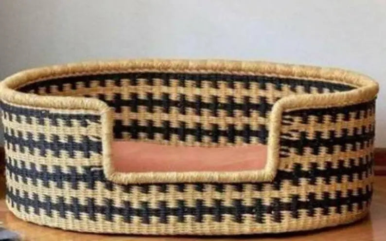 Mama Zuri Style Dog baskets for classic home in Canada and USA