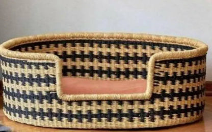Mama Zuri Style Dog baskets for classic home in Canada and USA